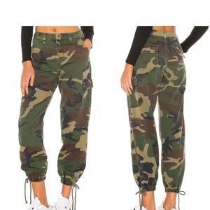 Superdown Kayla Camo Jogger Pant in Camo